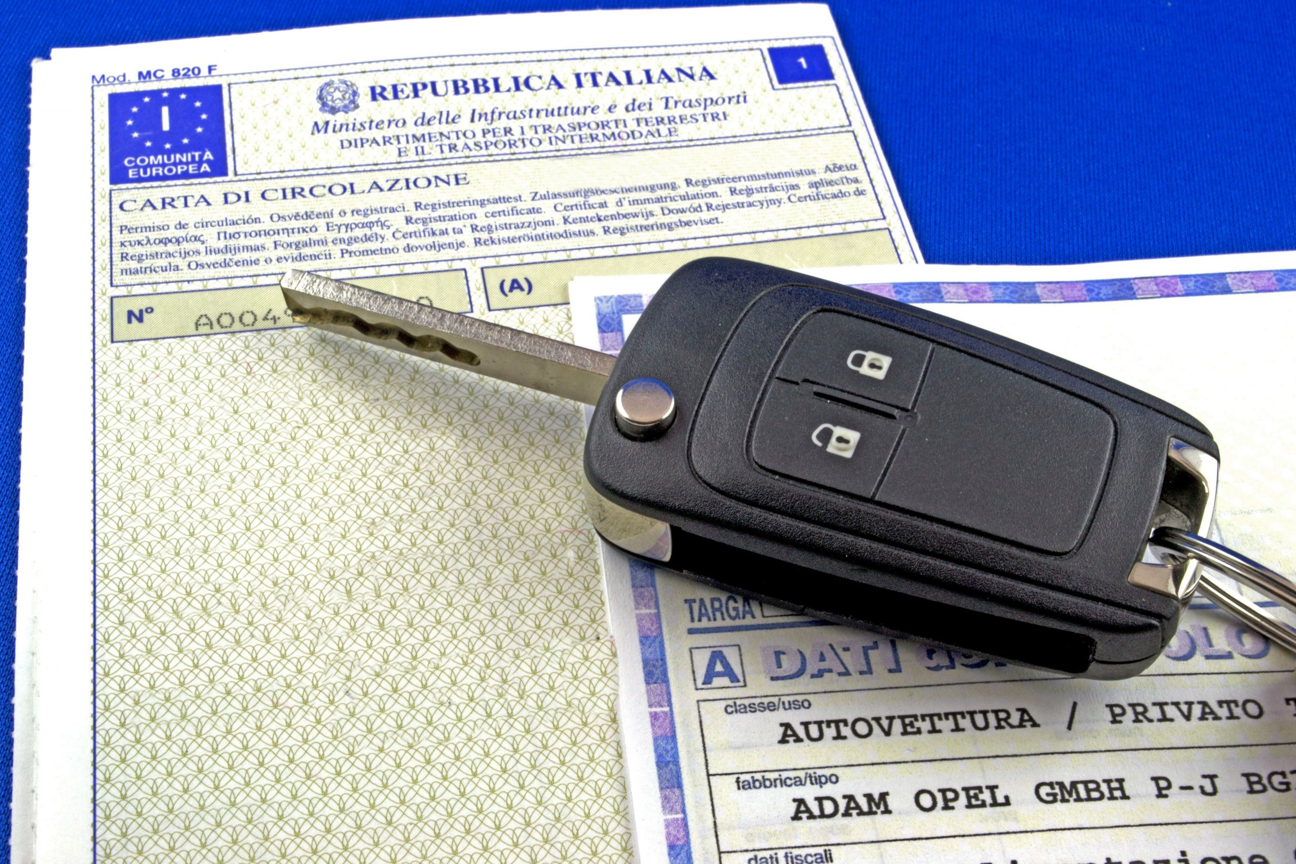 Certificato di proprietà e libretto di circolazione Passaggi di proprietà e immatricolazione a Milazzo